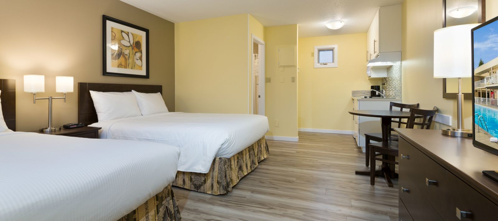 Siesta Suites Kelowna