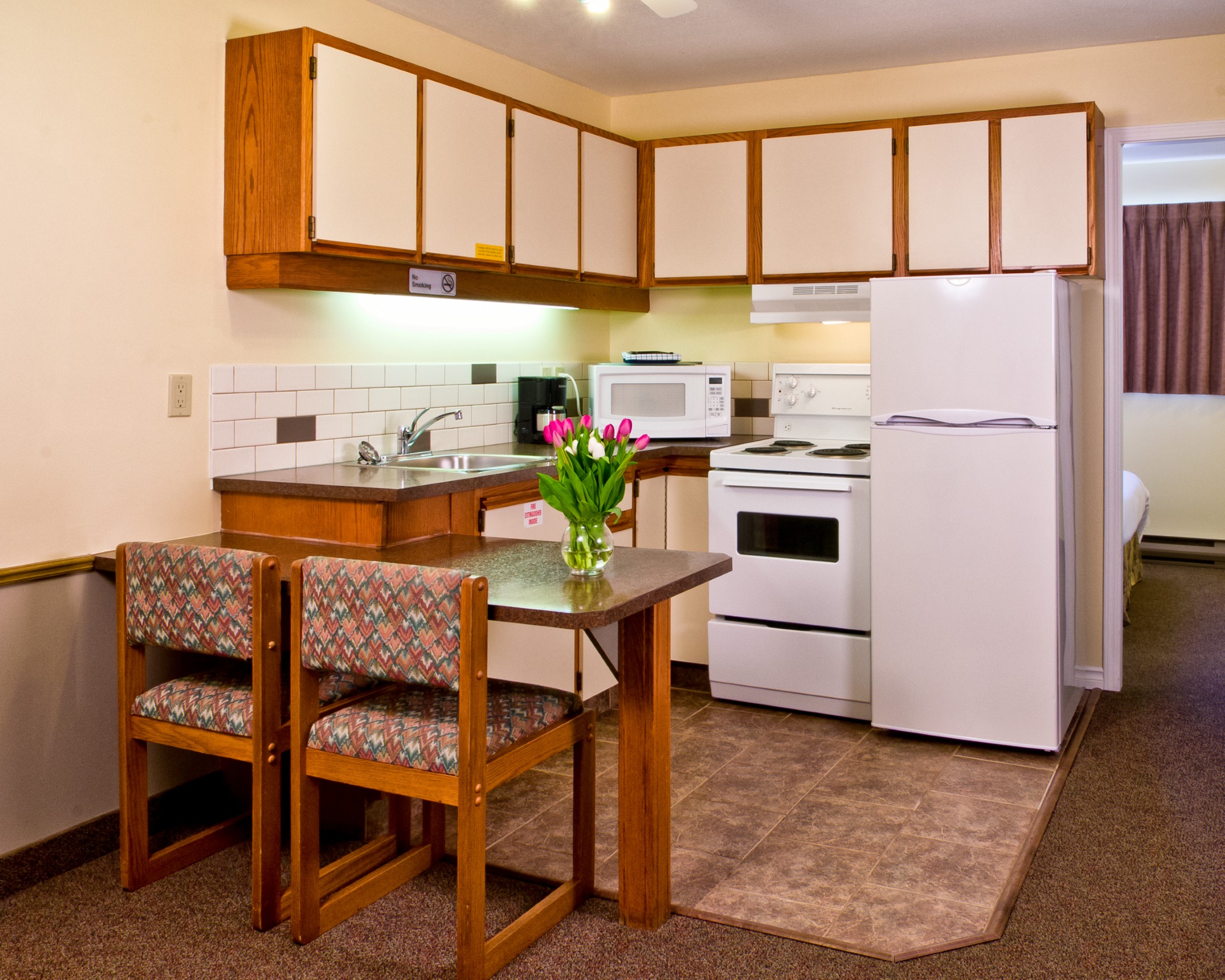 Kelowna Hotel for Groups and Teams Siesta Suites Kelowna