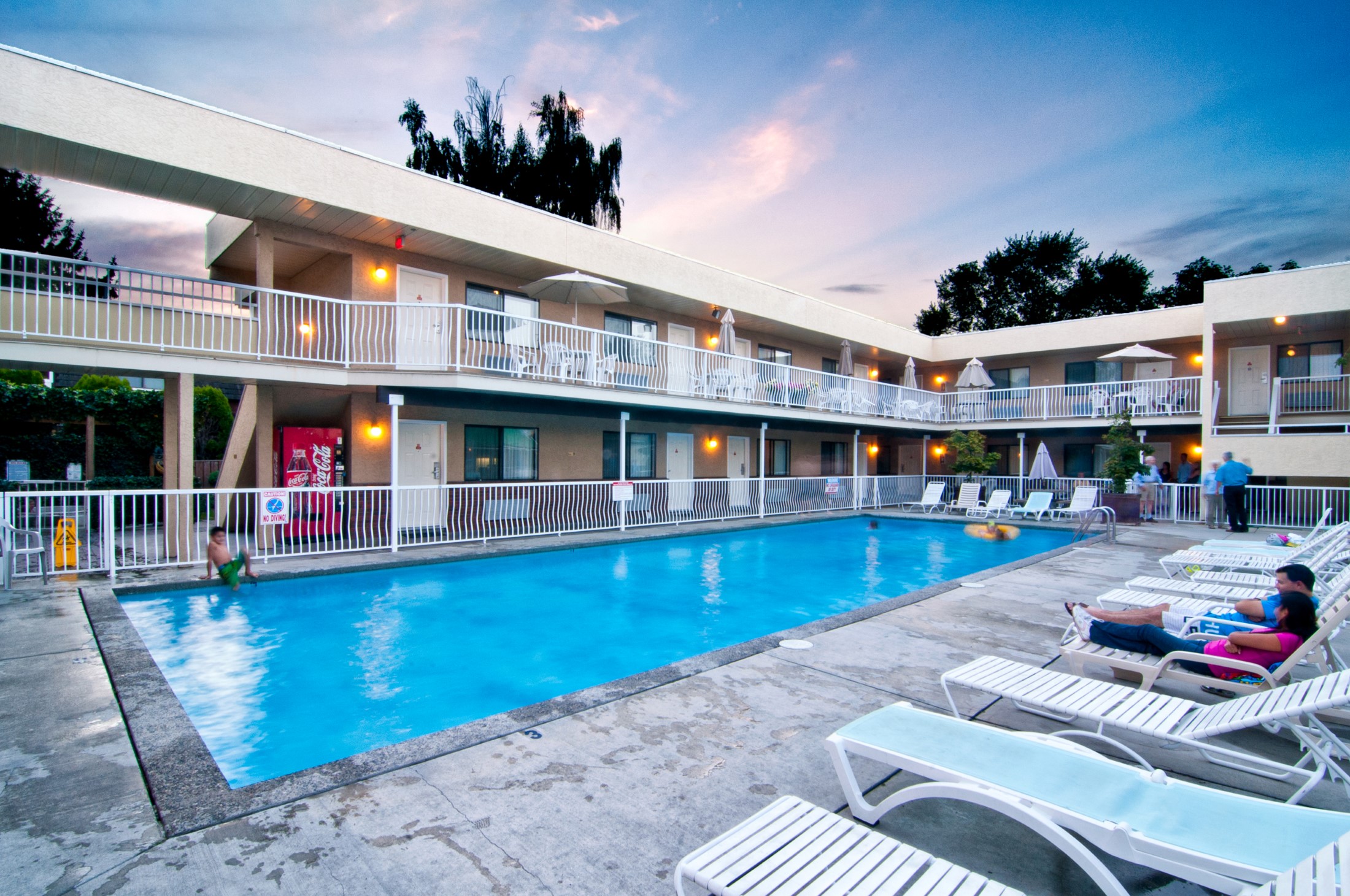 Guest Reviews Siesta Suites Kelowna