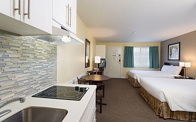 Siesta Suites Kelowna