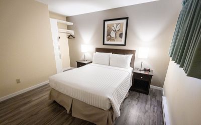 Siesta Suites Kelowna